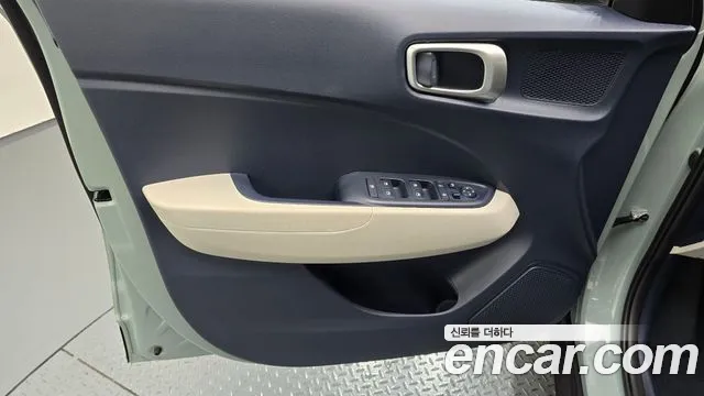 Hyundai Venue — Фото автомобиля 13