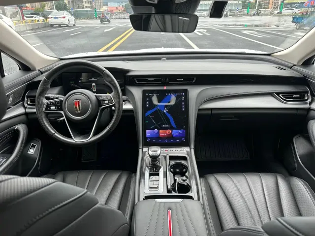 Hongqi H5 — Фото автомобиля 6