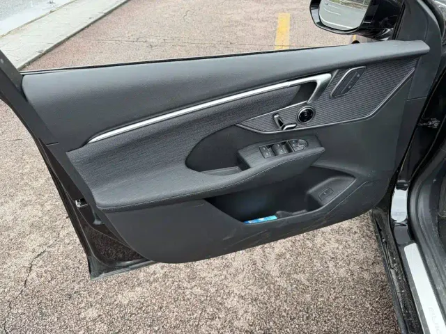 Buick LaCrosse — Фото автомобиля 6