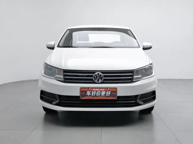 Volkswagen Santana — Фото автомобиля 3