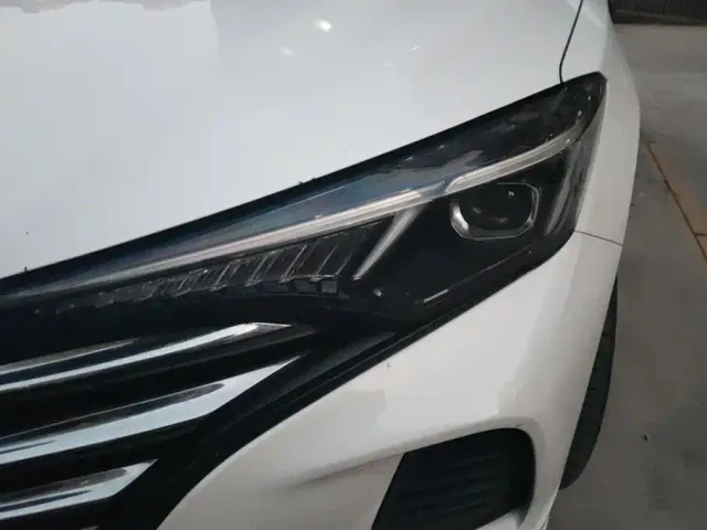 Changan Eado — Фото автомобиля 5
