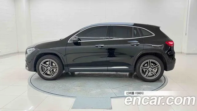 Mercedes-Benz GLA-Class H247 — Фото автомобиля 2