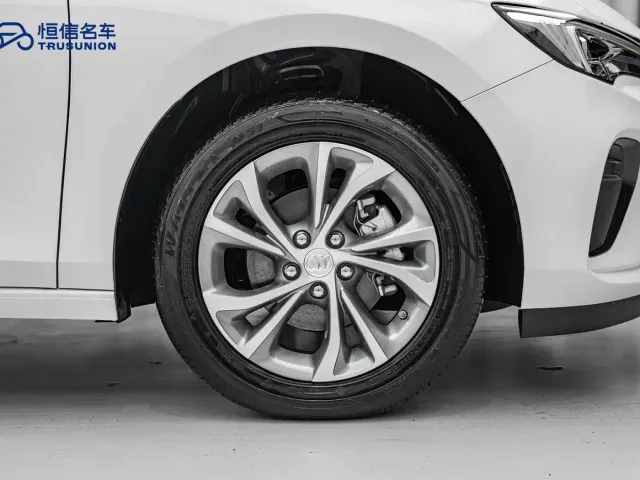 Buick Verano — Фото автомобиля 21
