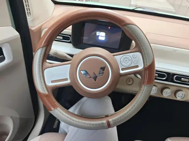 Wuling Hongguang Mini EV — Фото автомобиля 15