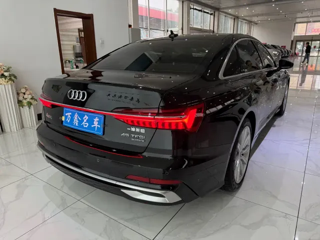 Audi A6L — Фото автомобиля 19