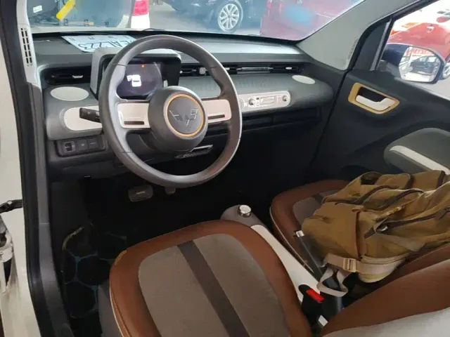 Wuling Hongguang Mini EV — Фото автомобиля 9
