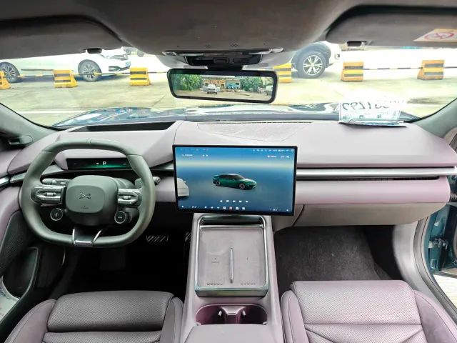 Xpeng P7 — Фото автомобиля 14