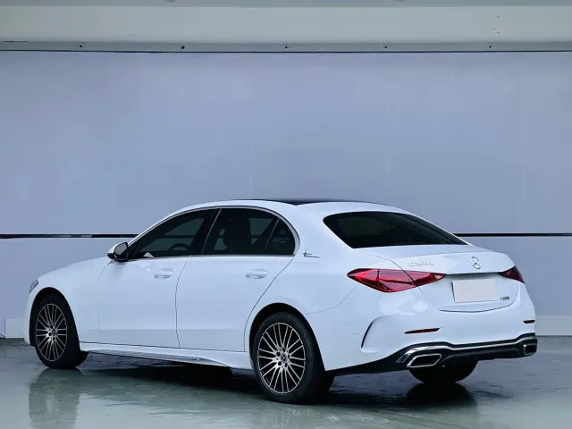 Mercedes-Benz C-Class — Фото автомобиля 4