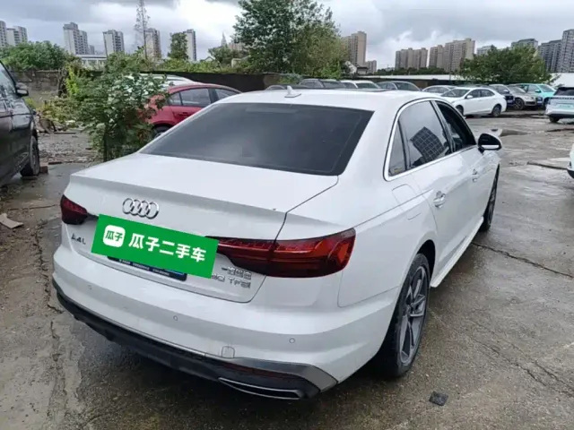 Audi A4L — Фото автомобиля 6