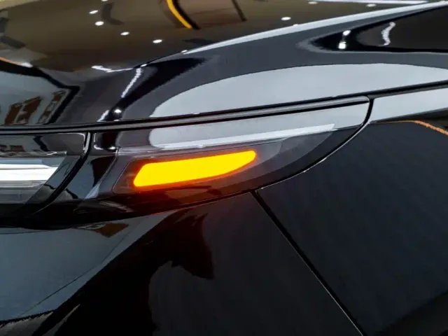 Li Auto L9 — Фото автомобиля 8