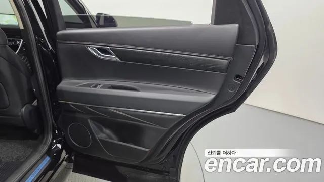 Genesis GV80 — Фото автомобиля 14