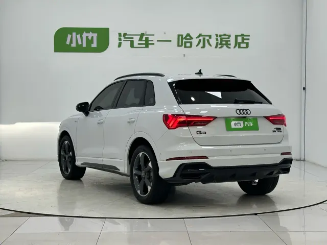 Audi Q3 — Фото автомобиля 4