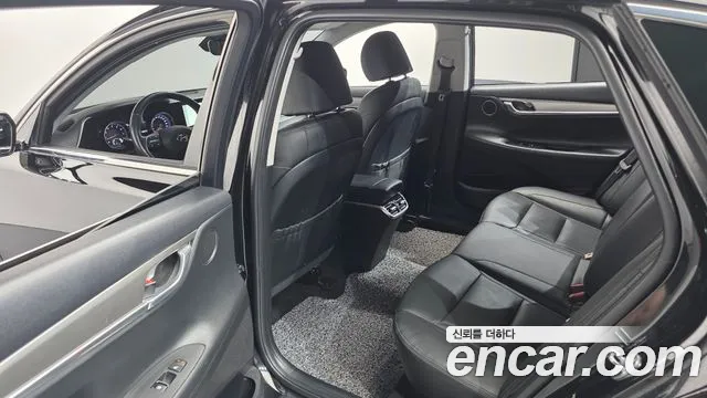 Hyundai Grandeur Новый Grandeur IG 3.0 LPi (Для проката) — Фото автомобиля 17