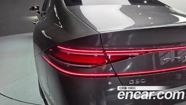 Genesis G90 Бензин 3.5 турбо AWD — Фото автомобиля 20