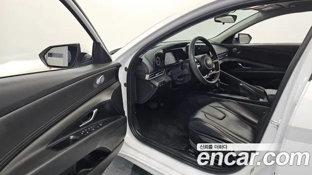 Hyundai Avante — Фото автомобиля 15
