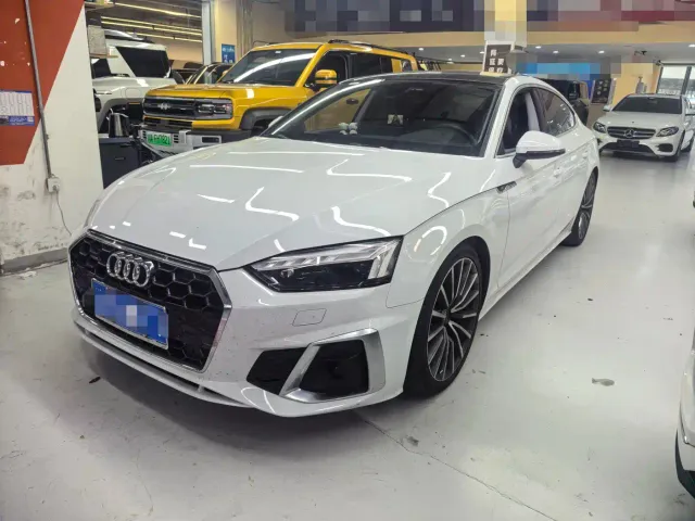 Фотография автомобиля — Audi A5
