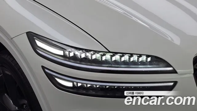 Genesis GV70 — Фото автомобиля 7
