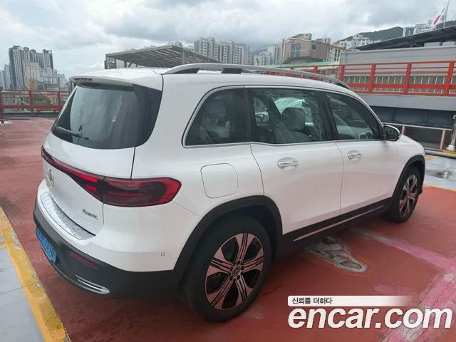 Mercedes-Benz EQB X243 — Фото автомобиля 3
