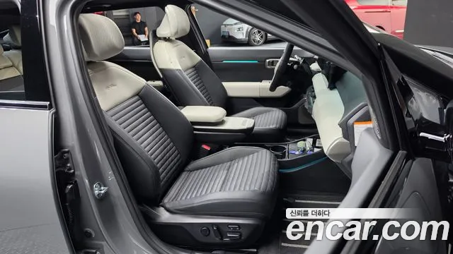 Kia EV4 — Фото автомобиля 17