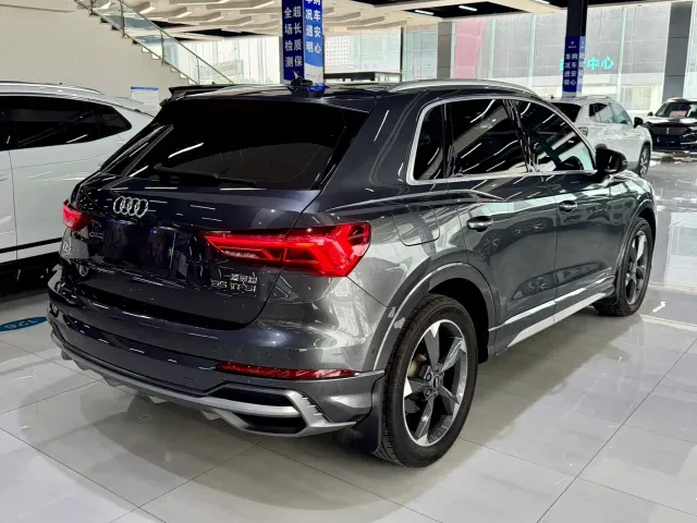 Audi Q3 — Фото автомобиля 11