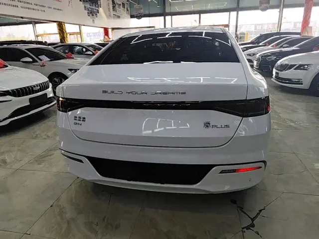 BYD Qin PLUS — Фото автомобиля 5