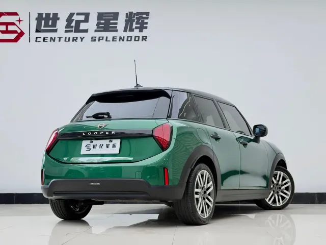 MINI Hatch — Фото автомобиля 9
