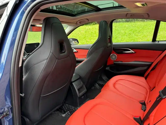 BMW 1 Series — Фото автомобиля 11