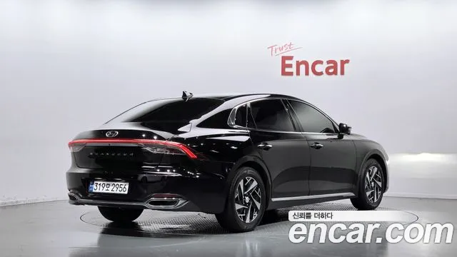 Hyundai Grandeur — Фото автомобиля 2