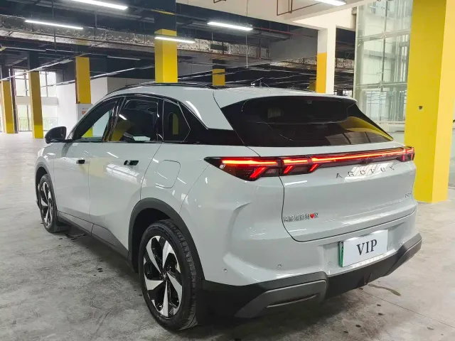 Arcfox Alpha T5 — Фото автомобиля 18