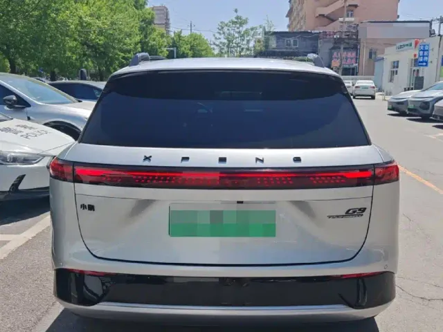 Xpeng G9 — Фото автомобиля 2