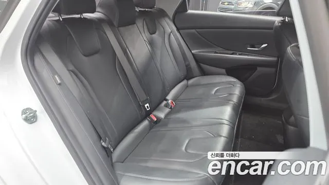 Hyundai AVANTE Новый Avante (CN7) — Фото автомобиля 12