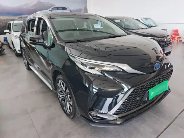 Toyota Granvia — Фото автомобиля 3