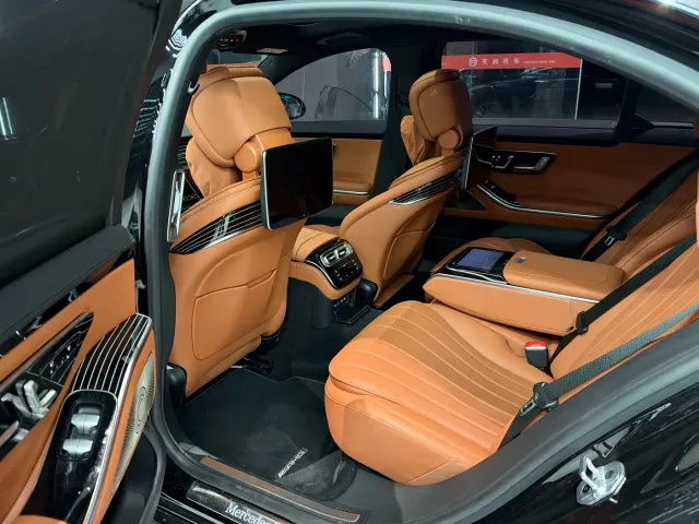 Mercedes-Benz S-Class — Фото автомобиля 6
