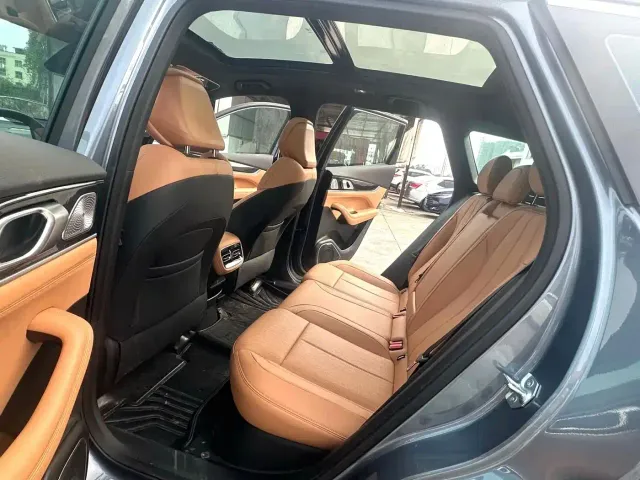 Geely Boyue L — Фото автомобиля 6