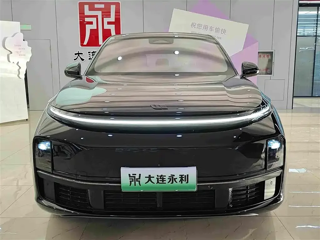 Li Auto Li Auto L7 2023 Pro — Фото автомобиля 3