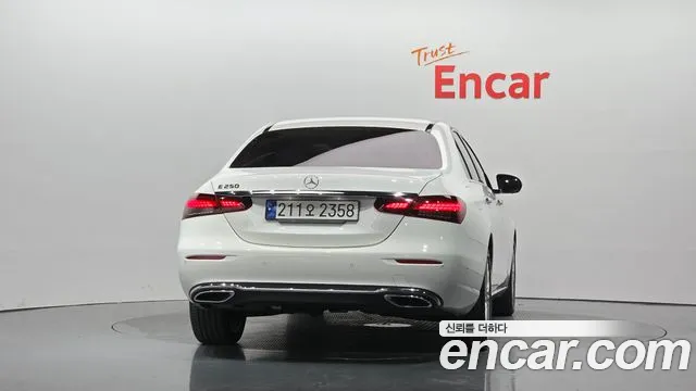 Mercedes-Benz E-Class W213 — Фото автомобиля 4