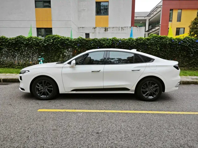 Ford Mondeo — Фото автомобиля 8