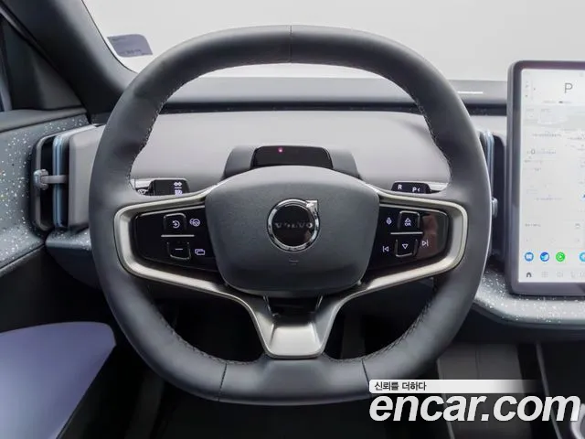 Volvo EX30 — Фото автомобиля 14