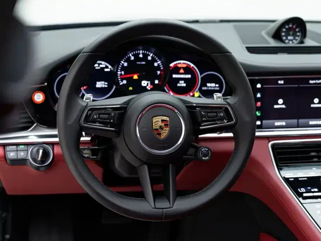Porsche Panamera — Фото автомобиля 15