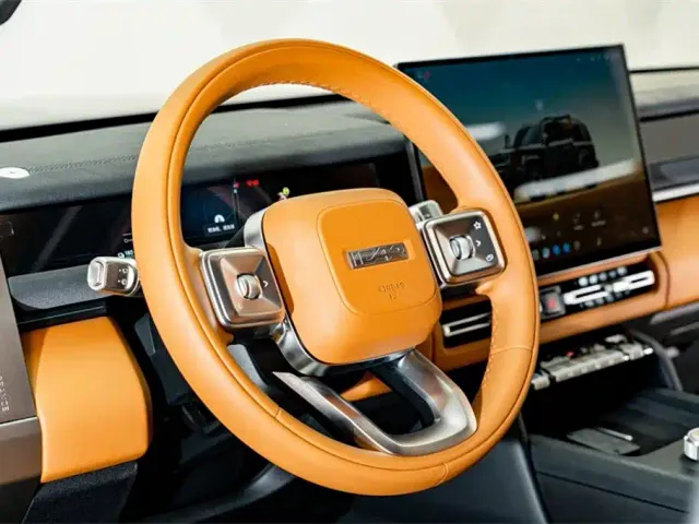 iCAR V27 — Фото автомобиля 11