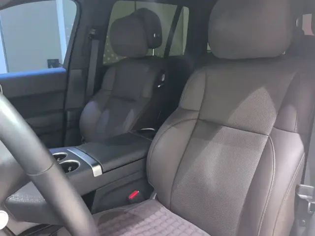 Li Auto L8 — Фото автомобиля 14