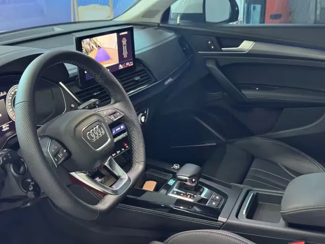 Audi Q5L — Фото автомобиля 14