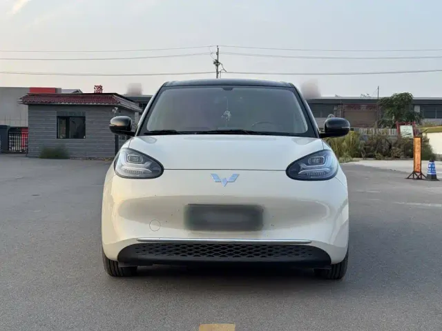 Wuling Bingo — Фото автомобиля 3