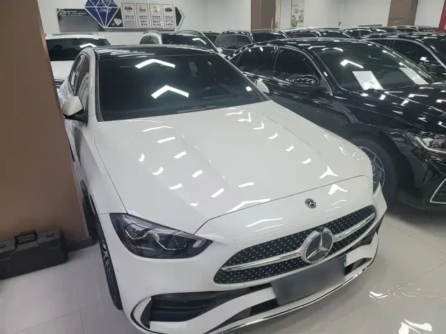 Mercedes-Benz C-Class — Фото автомобиля 3