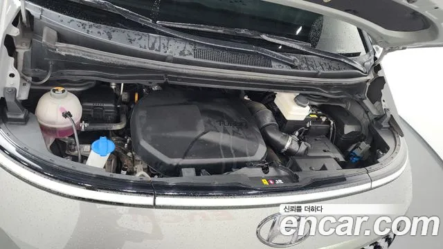 Hyundai Staria Staria 4WD Lounge 9 мест — Фото автомобиля 6