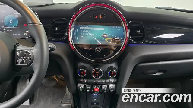 Mini Cooper Cooper 5 дверей Classic — Фото автомобиля 14