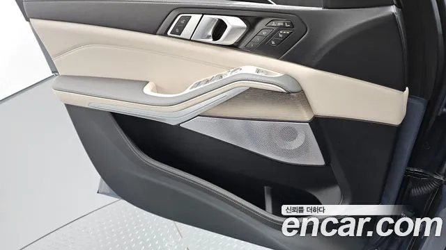 BMW X7 — Фото автомобиля 22