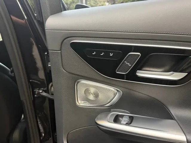 Mercedes-Benz C-Class — Фото автомобиля 16
