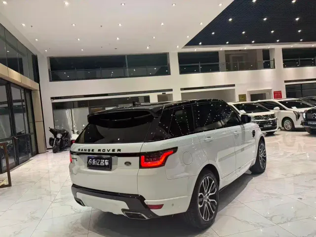 Land Rover Range Rover Sport — Фото автомобиля 20