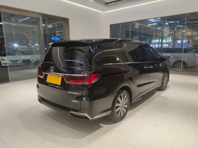 Honda Odyssey — Фото автомобиля 6